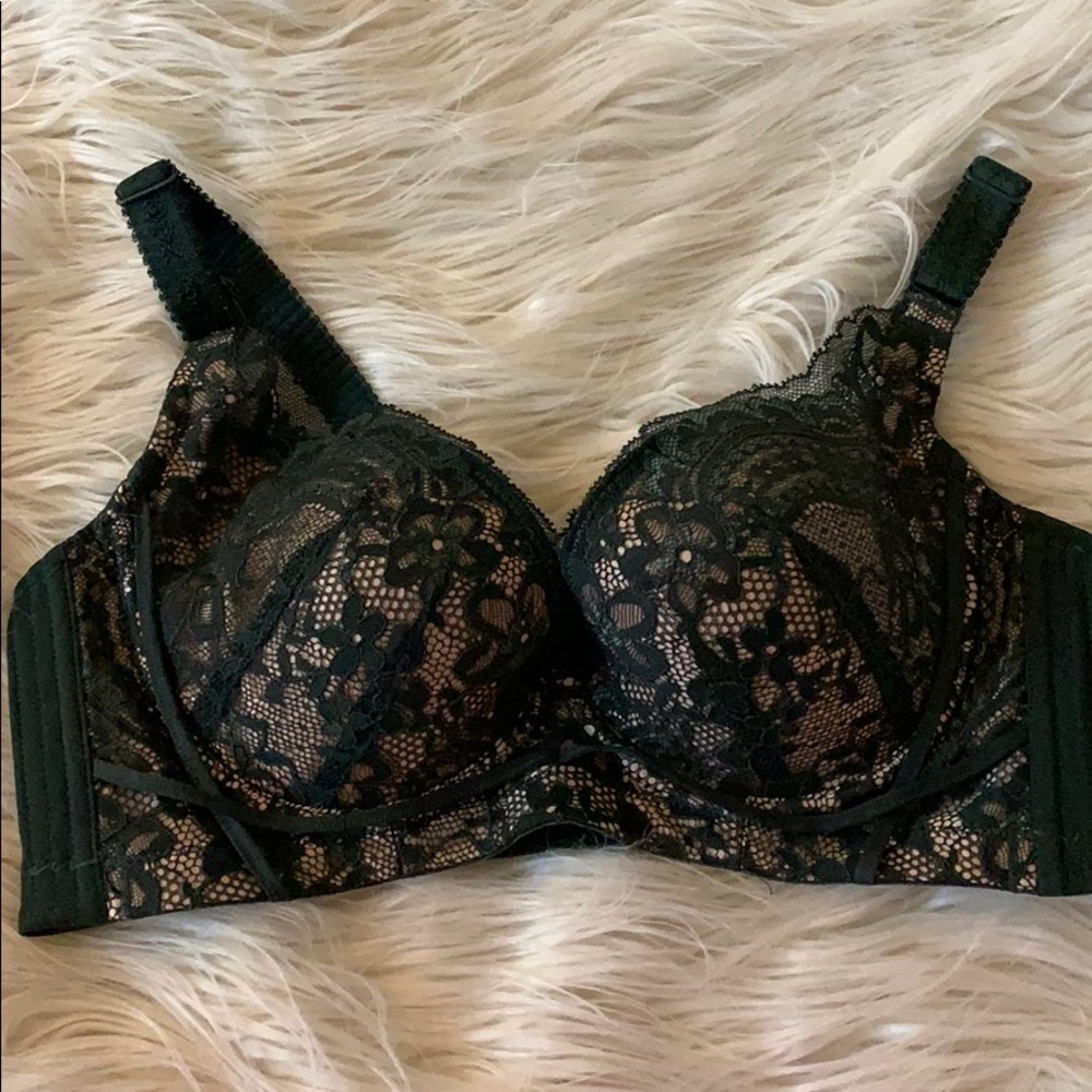 Gorgeous Green Intricate Lace Bra - Gel lined Cups